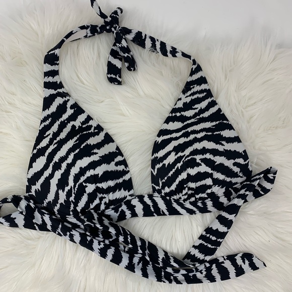 Victoria's Secret Other - Victoria’s Secret Bathing suit top animal print